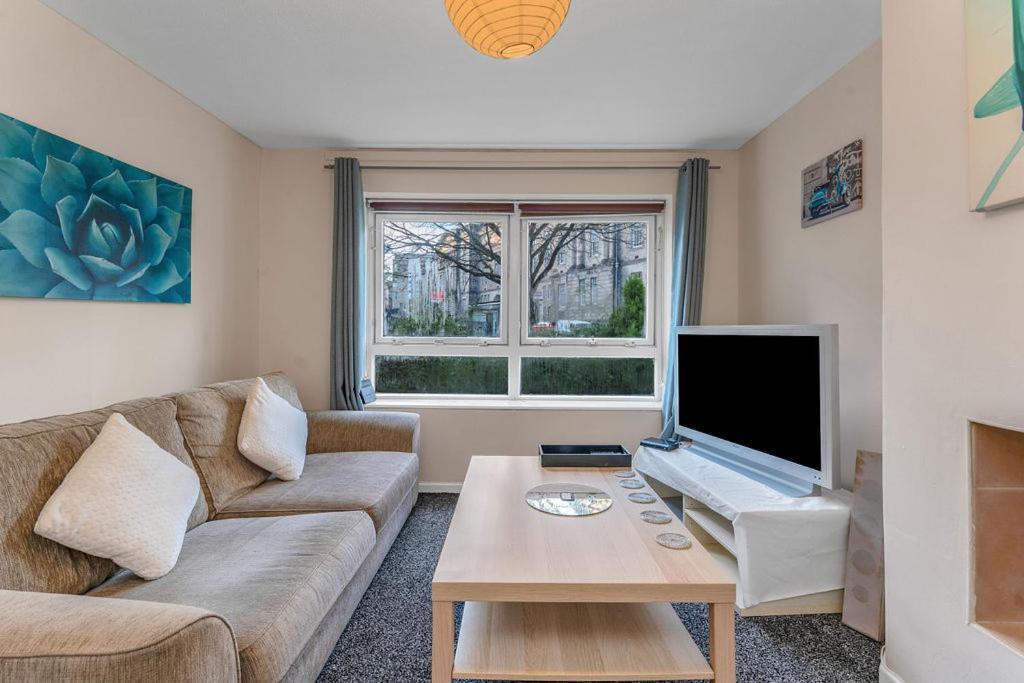 Edinburgh City Centre Aishia/Sakina Apartment Экстерьер фото